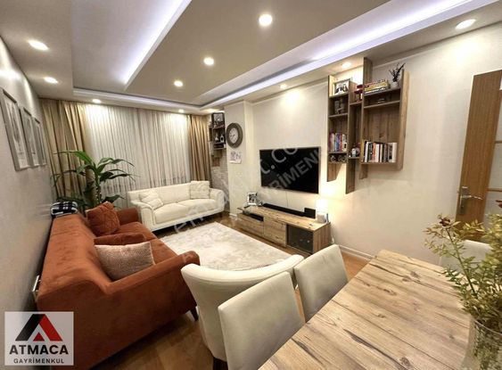 Sefaköy Merkez'de Metrobüse Yürüme Mesafesinde Satılık Daire