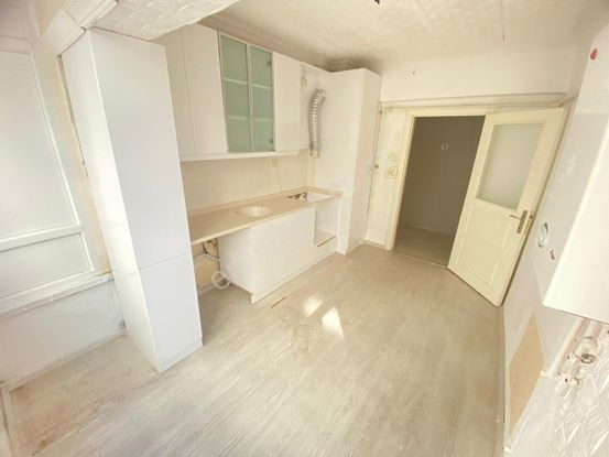 Sincan Hürriyet Caddesinde Ara Kat 3+1 Daire