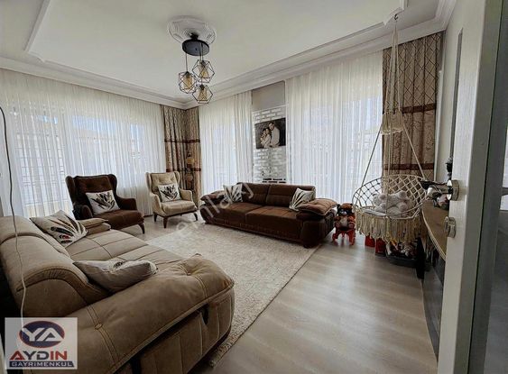 Serdivan Yazlık Mah.de Site İçerisinde Satılık 4+1 Dubleks Daire