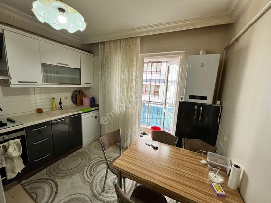 H.gazi Göbek Cuma Pazarı Yakını 3+1 Yüksek Kot Asansörlü Kombili Ç.banyo Kiler Ankstra Ocak Full