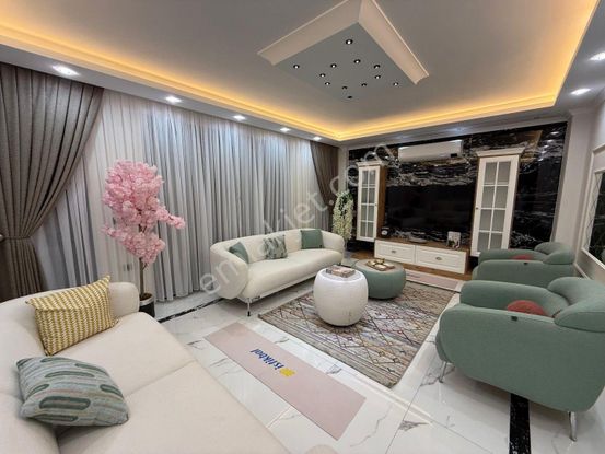 Altınkum Plaja 1km Mesafede Satılık Müstakil 5+1 Ayrı Mutfaklı Sıfır Özel Tasarım Eşyalı Villa