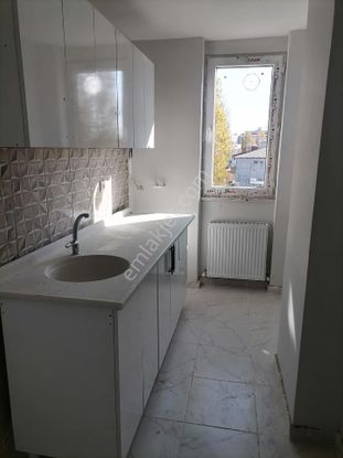 Şehitler De Satılık Güney Cephe Ayrı Mutfaklı Apart