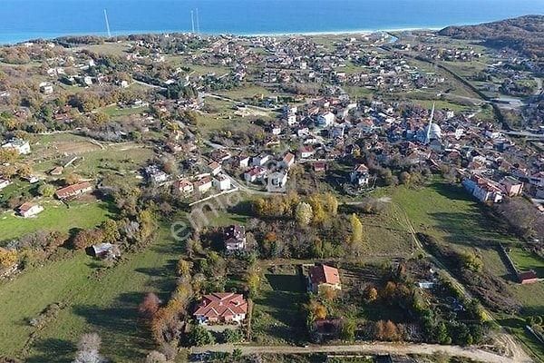 Alban Gyo'dan Çatalca Kabakça'da Yerleşimin İçinde 253m2 Tarla !