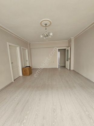 Çankaya Aşağı Öveçler 'de Acil Kiralık 3+1 İçi Yapılı Daire