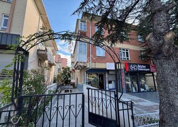 Yenimahalle Esentepe Mh Suadiye Cad 3+1 100 M² Satılık