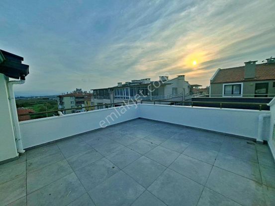 Uytundan Altınkum'da Doğalgazlı Denize 700 Metre 2+1 Dubleks