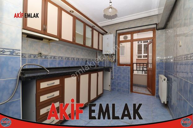 Akif'ten Topçu'da İstasyon Cd.ve Trene Yakın Arakat 3+1 Kiralık Daire