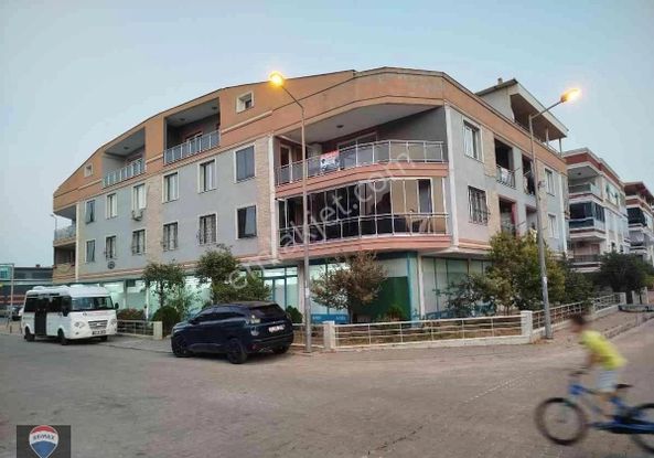 Aydın Zeybek Mahallesinde Satılık 6+1 Dubleks Daire