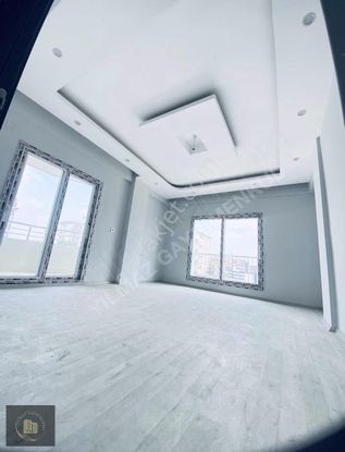 Yılmazdan İncirlik Yeni Mahde E5yakın Satılık 3+1 K.mtfk İskanlı