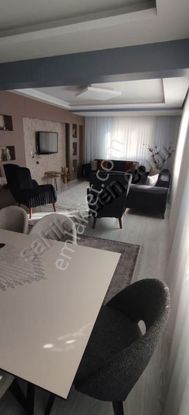 Dostlardan Gayrimenkulden Reşat Bey Mah. De Dublex