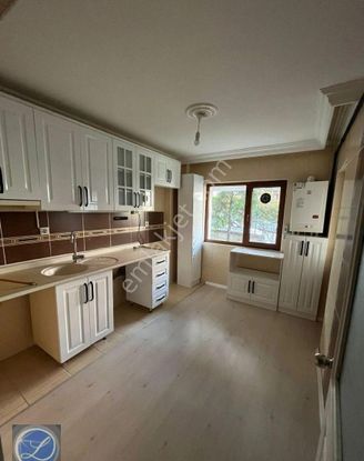 Alsancak Mah. Merkezi Konumda Yapılı 2+1 Daire!!