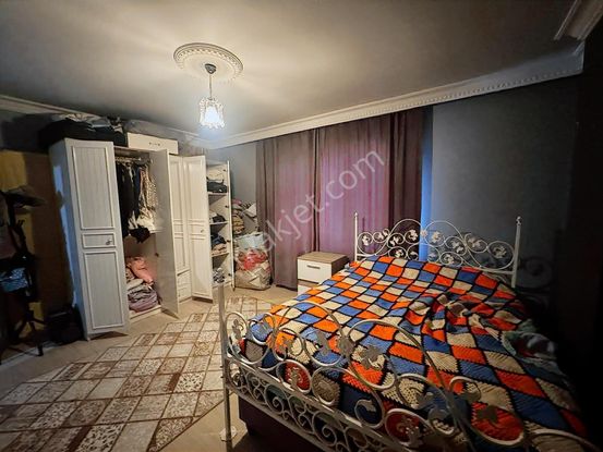 Mehmet Akif Mah 2+1 Balkonlu Metrobüse Komşu Geniş Satılık Daire