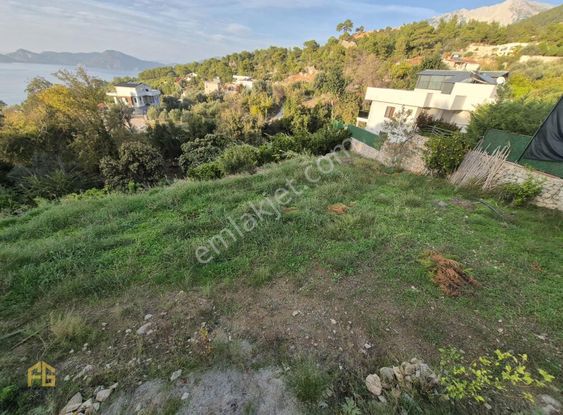 Fethiye Gayrimenkulden Deniz Manzaralı 250mt2 İmarlı Tarla