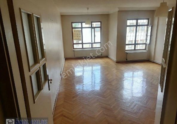 Önaldan Ankara Dikmen Karşıyaka Sokak Ta 3+1 Yüksek Giriş