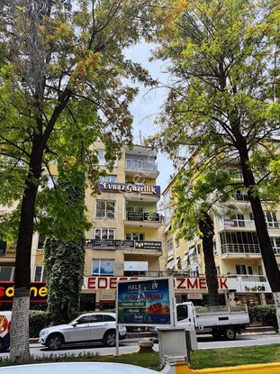 Bulvar Cepheli 3+1 Takasa Açık Satılık Daire