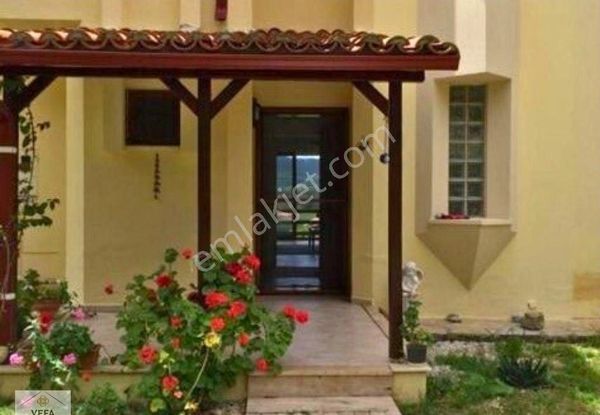 Muğla Ataköy Mahallesinde Satılık Muhteşem Tripleks Villa