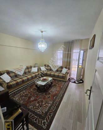 Sünbül Emlak'tan Cadde Üstü Yatırımlık Kira Getirisi Olan 3+1 Daire