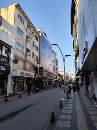 Çark Caddesinin Göbeğinde Depozito Yok Çift Cepheli Kiralık 3+1