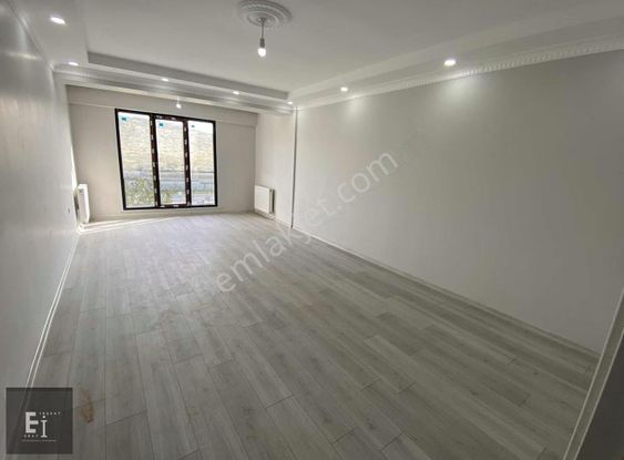 Eray Emlak'tan Satılık Dubleks 5+2 190m2 Kullanışlı Daire