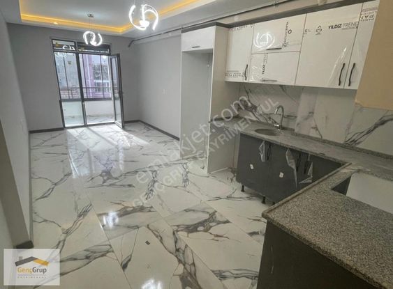 *genç Grup* Fatih Mah. Ara Kat Asansörlü Cam Balkonlu 1+1 Daire