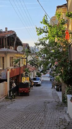 Yalova Merkez Bayraktepe Mah Satılık 3+1 Arakat Daire