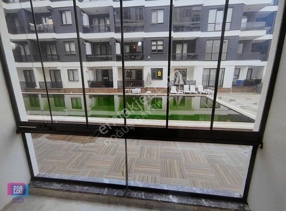 Fethiye'de Havuzlu Kapalı Otoparklı Sitede Ayrı Mutfak Geniş 2+1