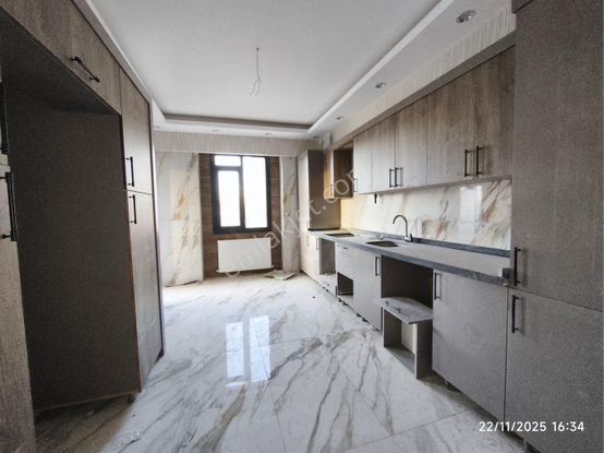 Burhan Kılınç’dan Acil Satılık 3+1 Site İçerisinde