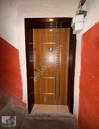 Ana Yola Çift Cephe Köşe Başı 2+1 Dogalgaz Kombili Satılık Daire