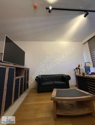 Turyap Selçukbey Den Sinpaş Aquacity De Kiralık Eşyalı Ofis