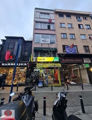Serasker Caddesinde 1 Kat 3+1 Kiralık İşyeri
