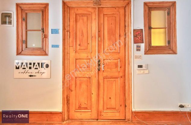 R-one Serdar-ı Ekrem'de Tarihi Binada Eşyalı Kiralık Daire-eng