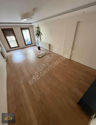 Çarşıya Yakın 3+1 280m2 Ebeveyn Banyo Asansörlü 15 Yıllık Daire