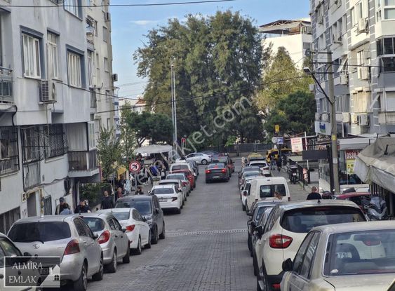 İnönü Cad, Bir Üst Sokağında 3+1 135m2 Ara Kat Köşe Daire