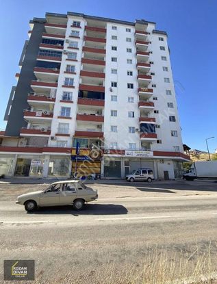 Kozan Divan Emlak'tan Çevre Yolunda Kapalı Mutfak 2+1 Kiralık