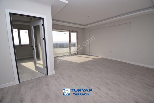 Turyap Yapracık 'tan Kayalar Kule 'de Yüksek Kredi İmkanlı Oturuma Hazır 2+1 Daire