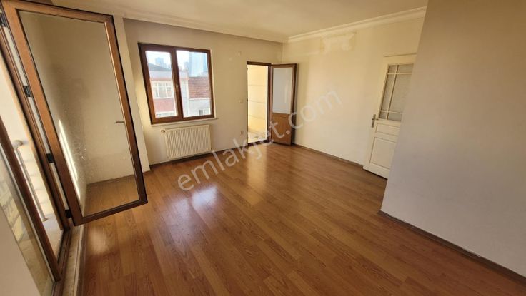 Ümraniye Çamlık İkbal Caddesi Üzerinde Katta Tek Daire Asansörlü