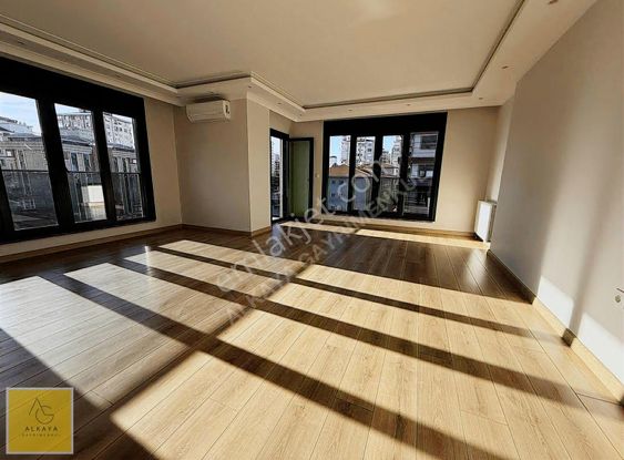 Alkaya'dan Bostancı'da Satılık 3+1 Sıfır Daire / Balkonlu / Boş