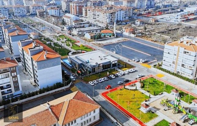 Eminevim Fuzulev Krediye Uygun Site İçi Karatay Kafem Yanı Geniş