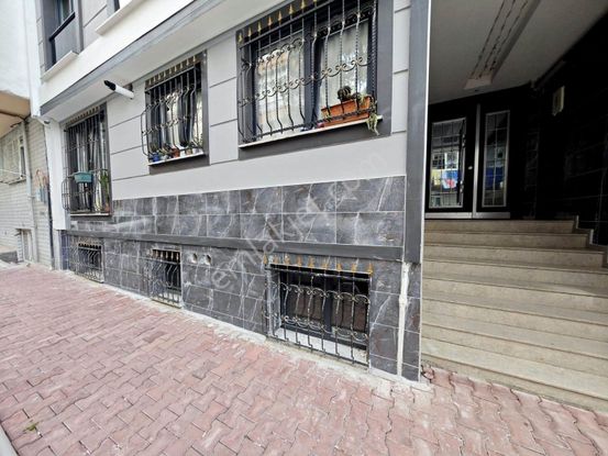 Yıldız Dan Çobançeşme Bit Pazarı Yakını Sıfır Lüx Bahçe Kat