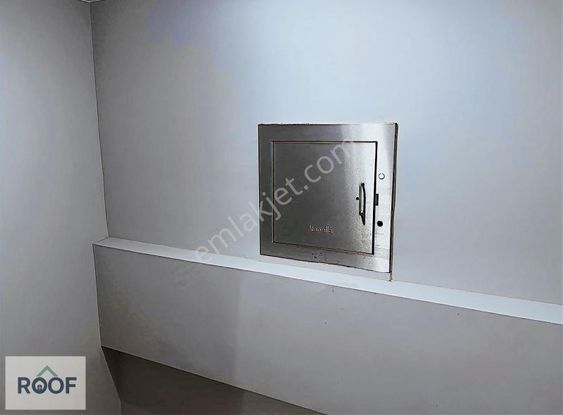 Gültekin Pera Çiğli Havuz Cepheli Satılık 1+1