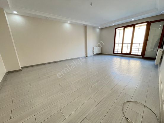 Loft'tan Sefaköy Tam Merkezde Satılık 4+2 180m Dublexs Daire