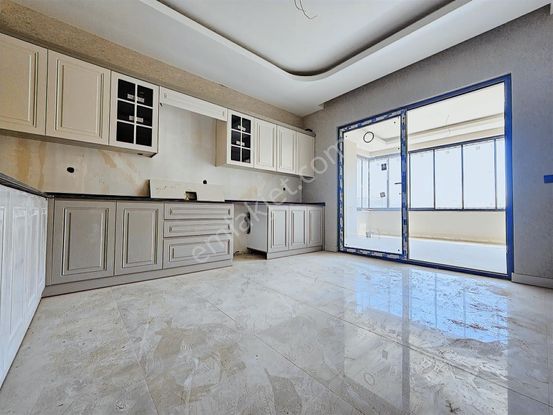 Osmangazi'de Site İçerisinde Full Sosyal Donatılı Lüks 3+1 Daire