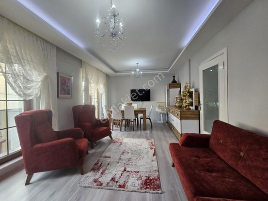 Sevgim'den Çamlıca'da Vega Avm Yakını Satılık Fırsat 3+1 Daire!!