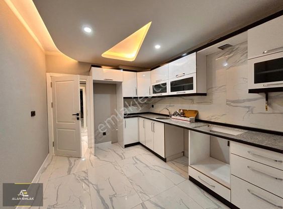 Alan Emlak; Atakent Cağaloğlu'na 2.bina 3+1 Sıfır Daire