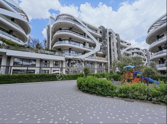 Tarcanlardan Kartepenin Prestijli Sitesinde 2+1 Dubleks