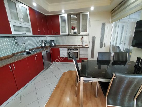 Çamlıkda Foruma 200 Metre Mesafede 170m 3+1 Satılık Daire