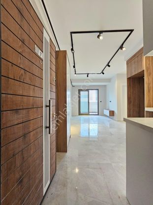 Denizli 1200 Evler De Cadde Üstü 2+1 Acil Satılık Suit Daireler