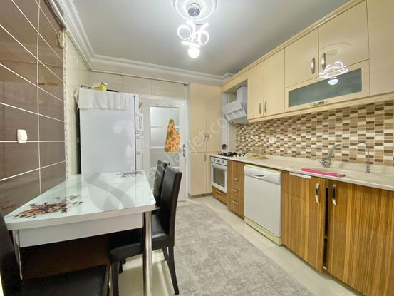 Kalecik Emlak'tan Merkezi Lokasyonda Parka Cephe 1.kat 3+1