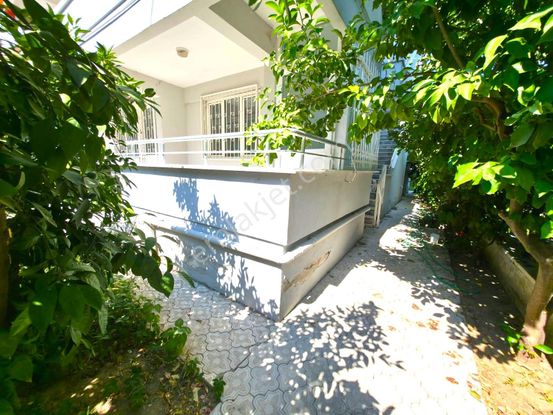 Yetkili Ayanoğludan Akçay Yenimahallede Sıfır Yapılı Bahçeli 3+1