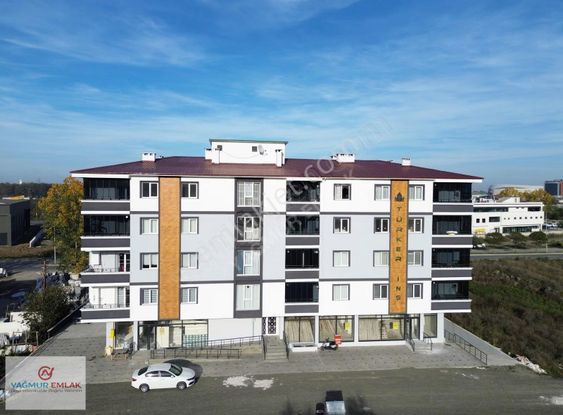 Yağmur Emlaktan Ara Kat Yerden Isıtma İskanlı Sıfır 2+0 Daire